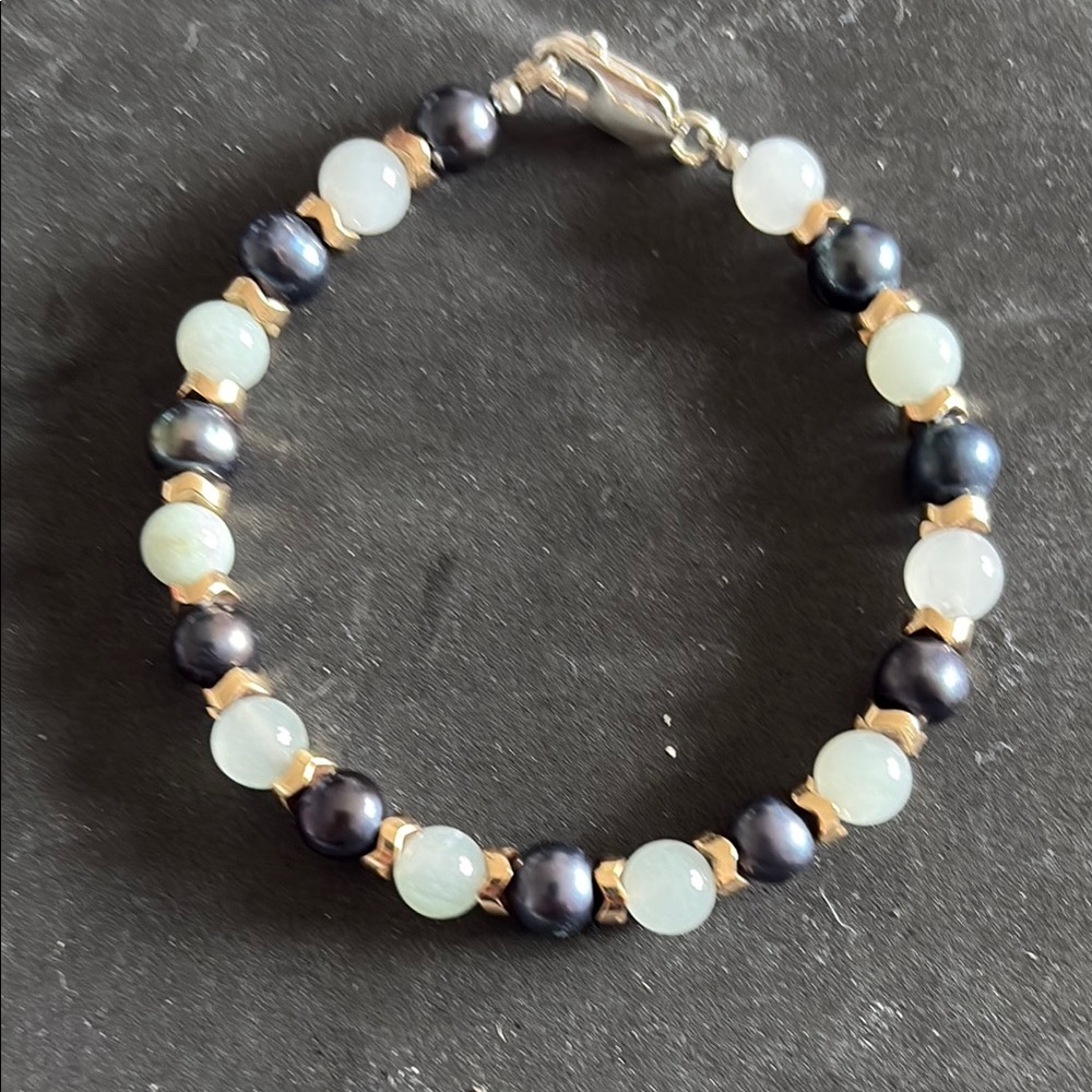 Elegant Black and White Black Pearls & Jade Bracelet